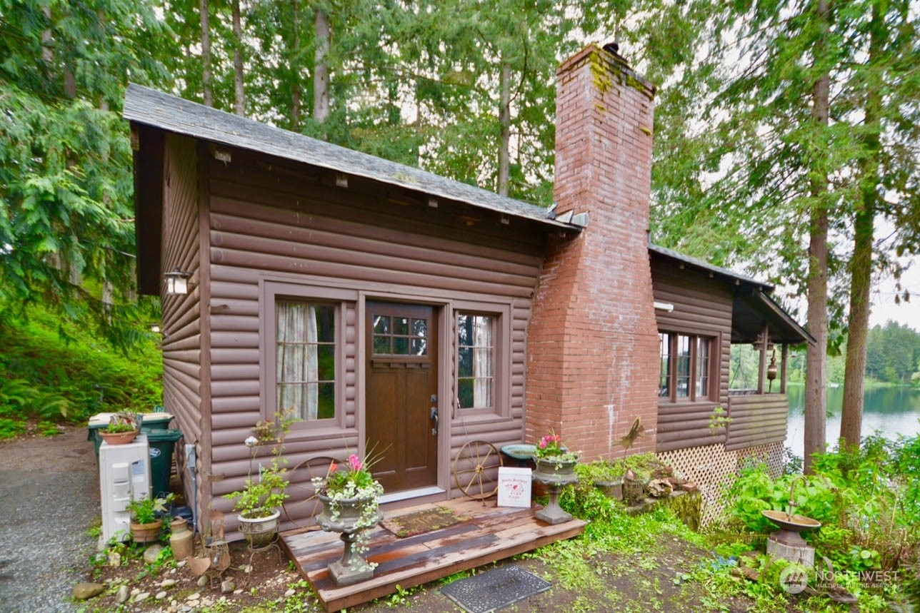 Property Photo:  18542 Bald Hill Road SE  WA 98597 