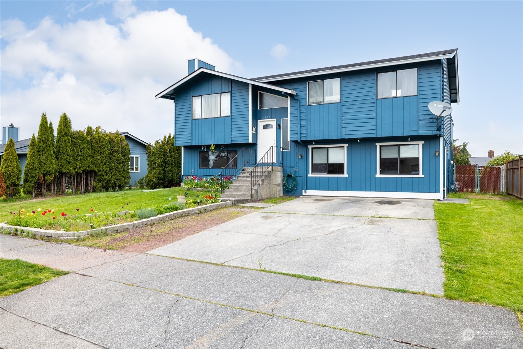 Property Photo:  2419 E Montgomery Street  WA 98274 