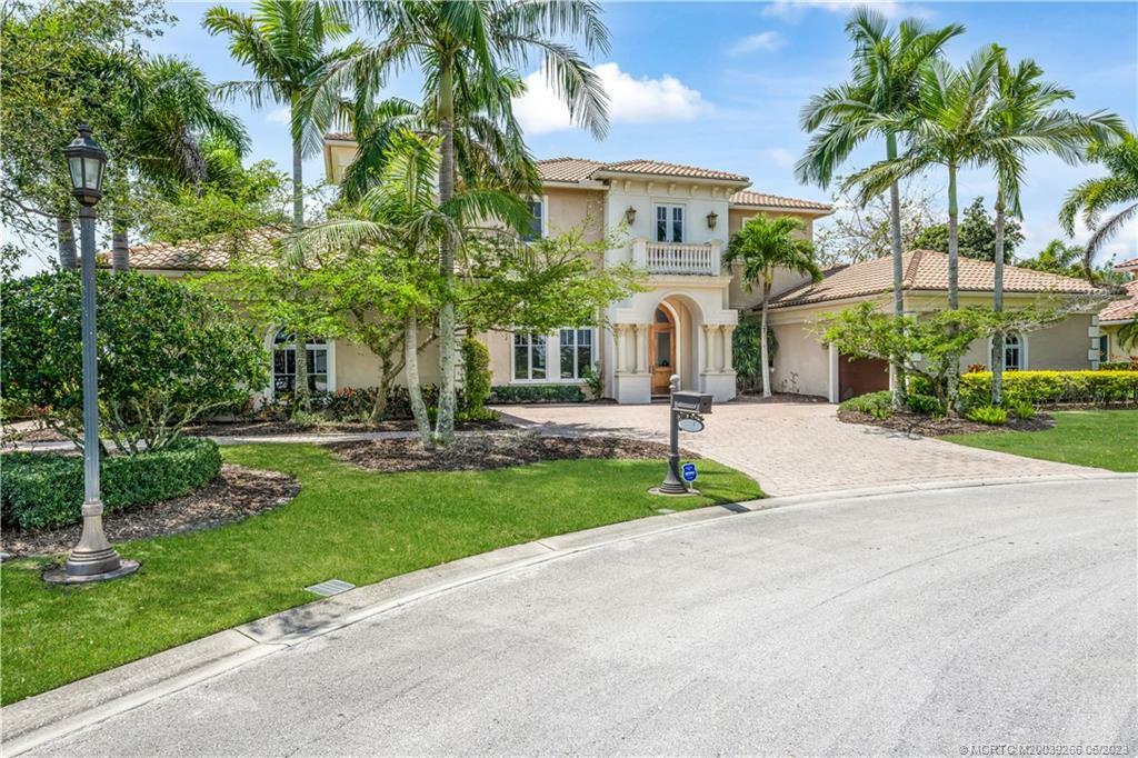 Property Photo: 144 SE Mira Lavella FL 34984