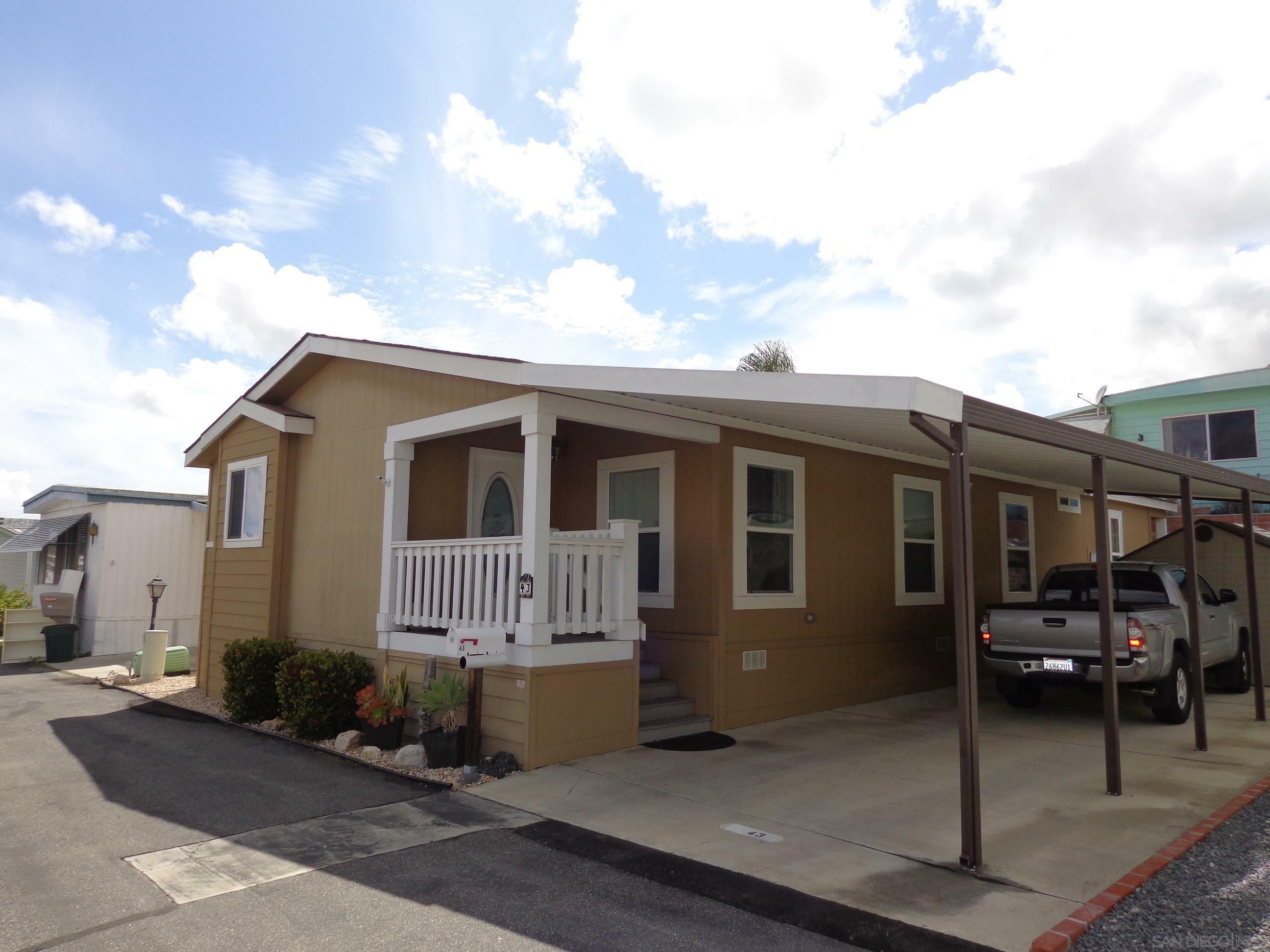 Property Photo:  43 Havenview Ln  CA 92056 