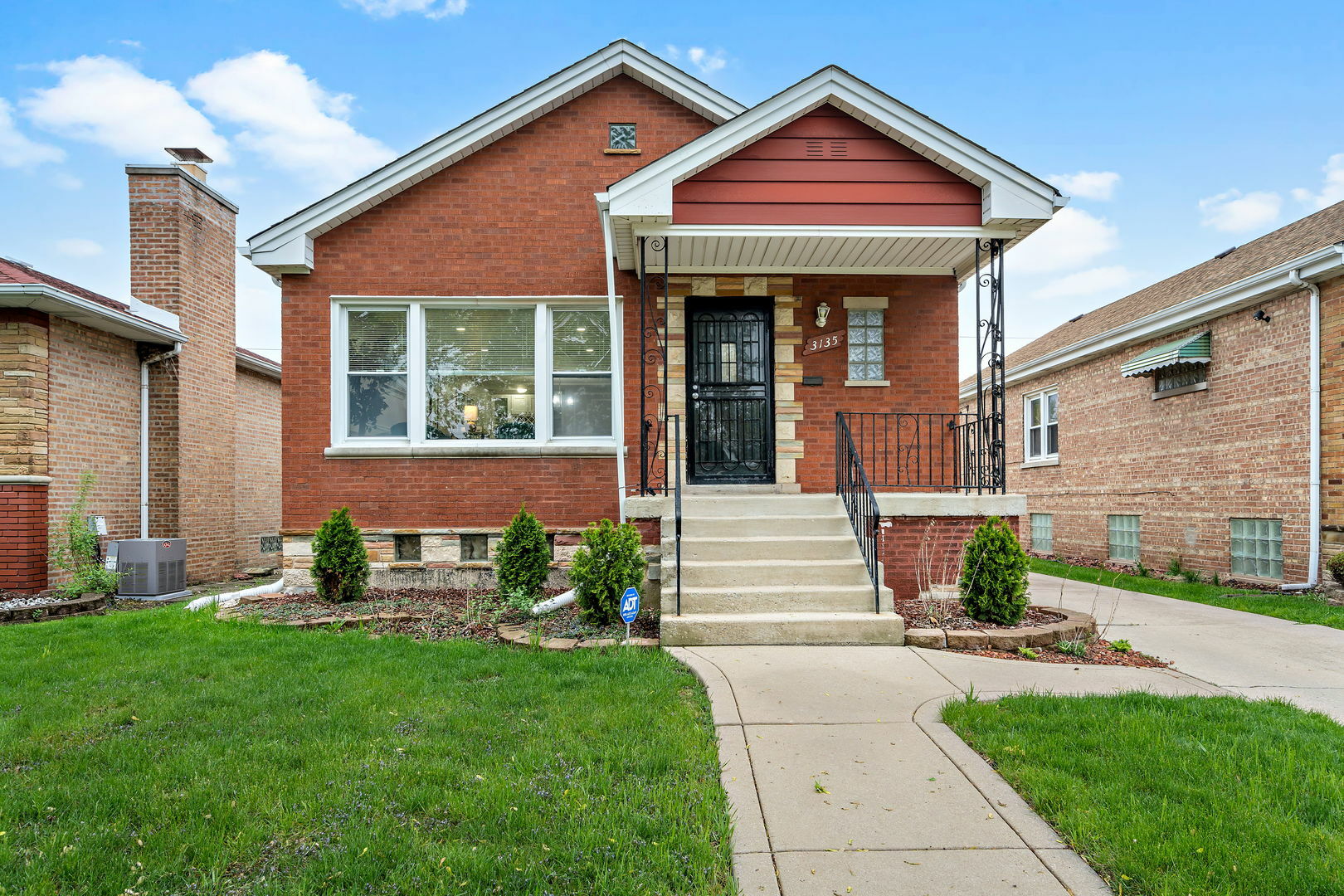 Property Photo:  3135 W 83rd Place  IL 60652 