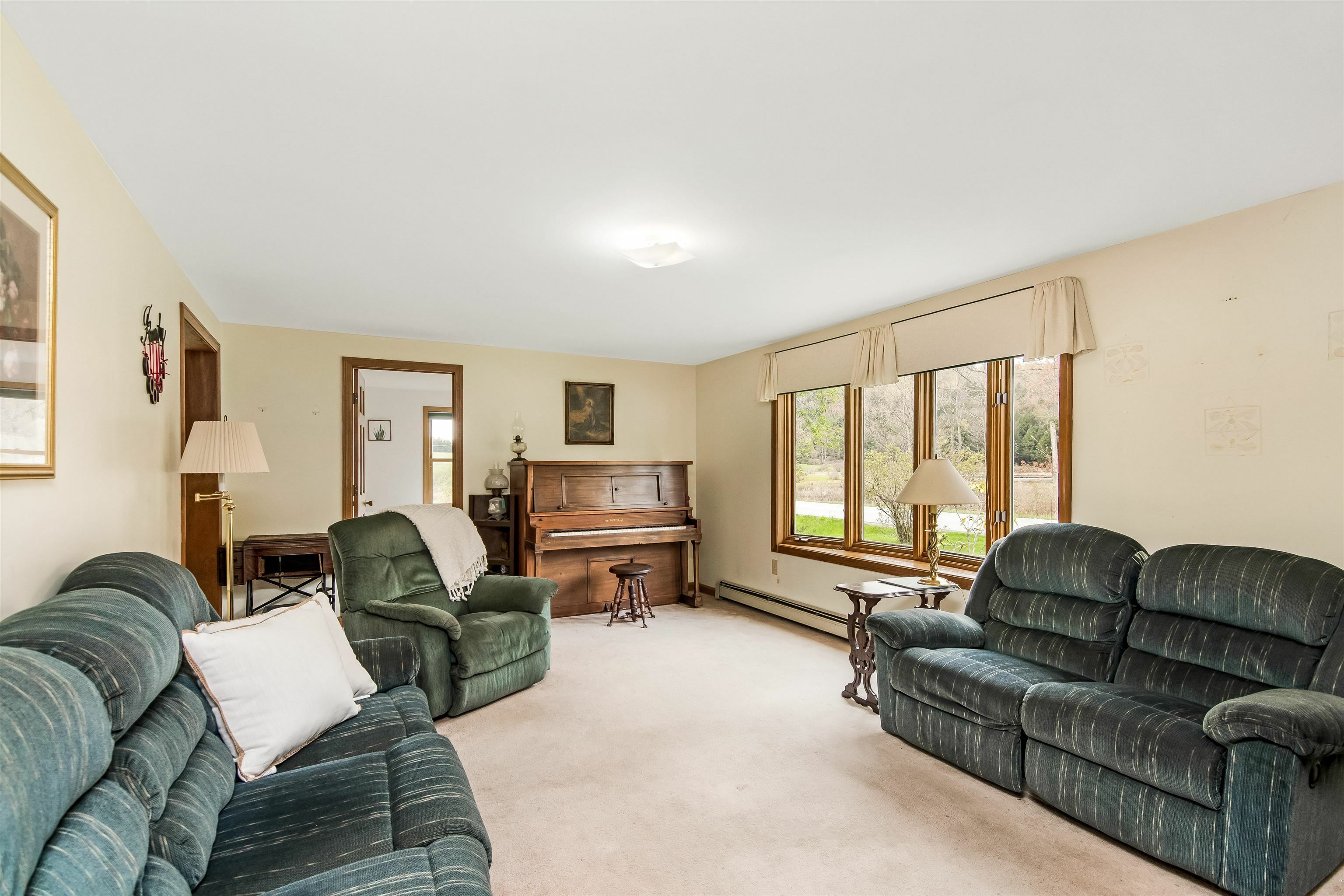 Property Photo: 3173 Hinesburg Road VT 05477