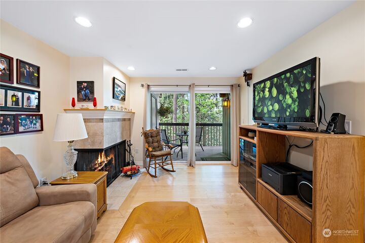 Property Photo:  10819 NE 37th Place 225  WA 98004 