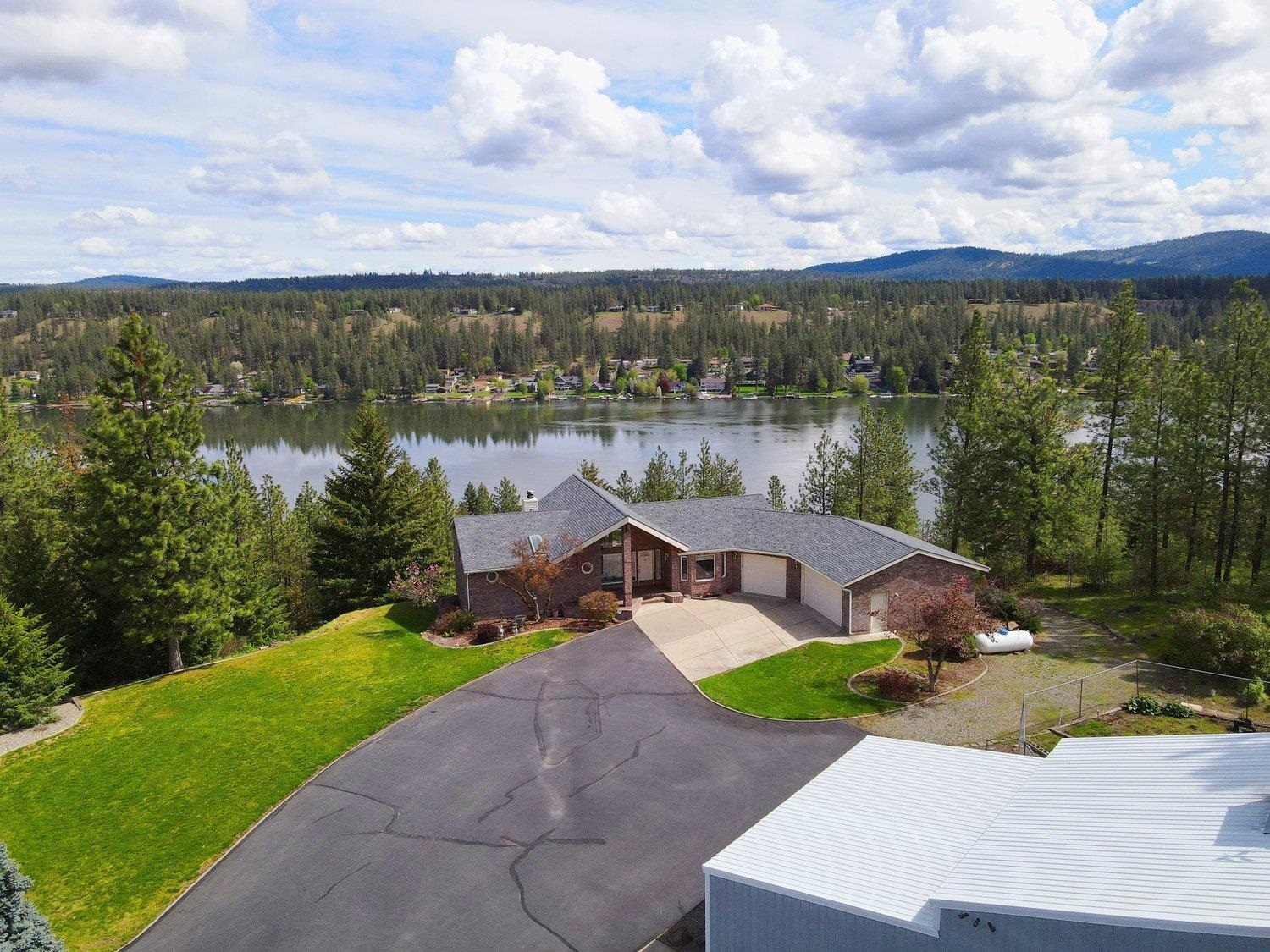 Property Photo: 14310 W Charles Rd WA 99026