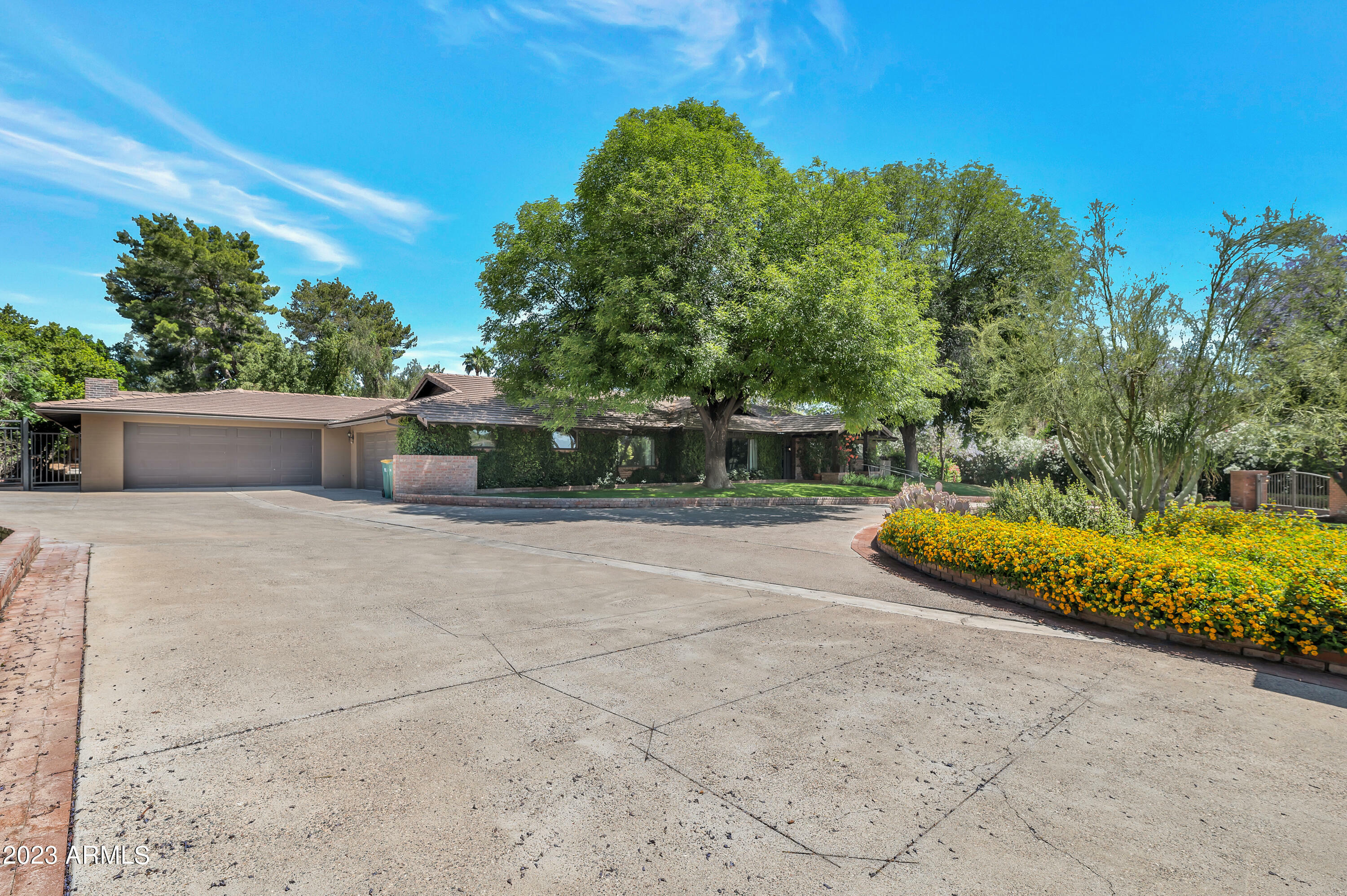 Property Photo:  4800 E Roadrunner Road  AZ 85253 