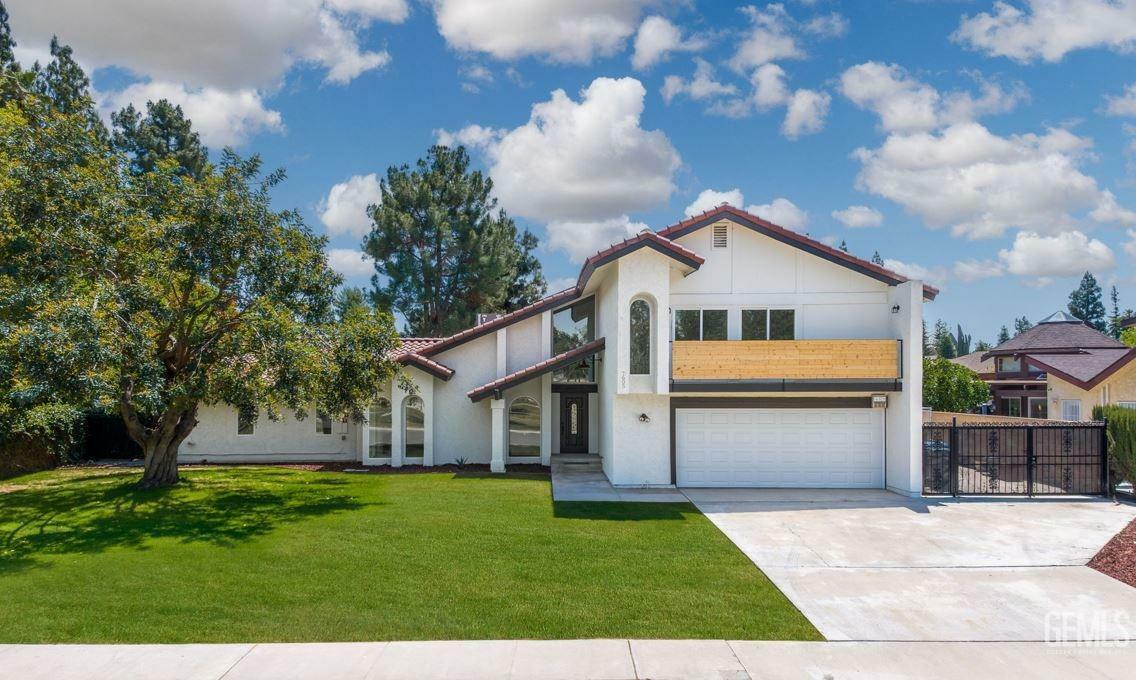 Property Photo: 7605 Dos Rios Way CA 93309