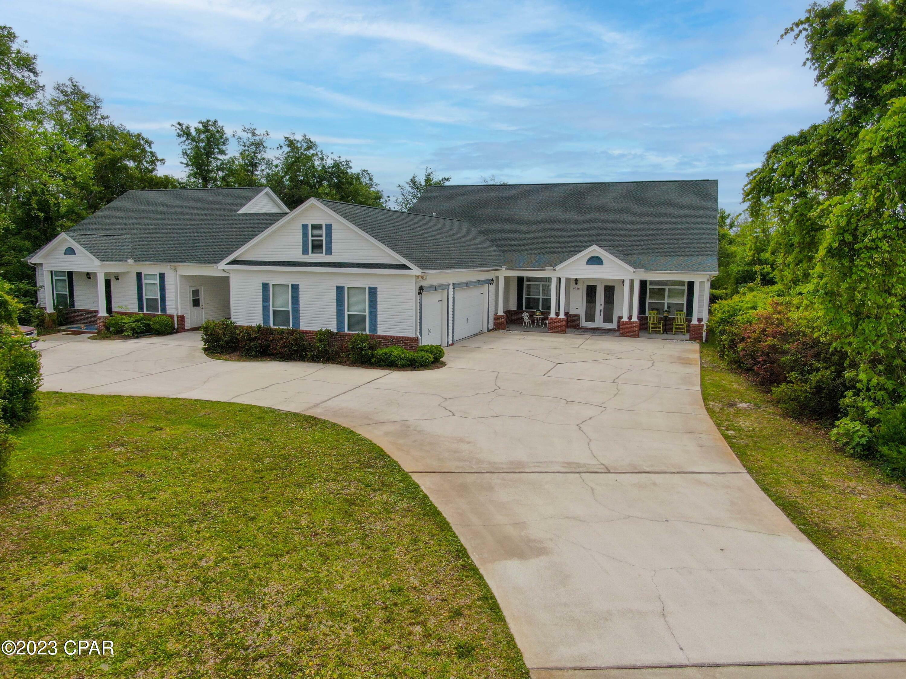 Property Photo: 6226 Seminole Drive FL 32404