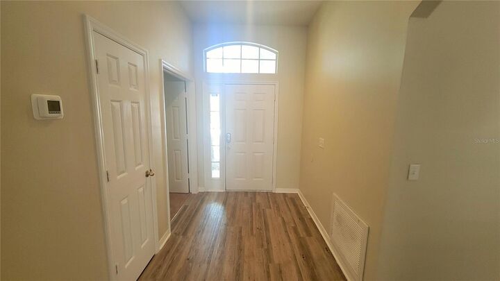 Property Photo: 4310 Horseshoe Pick Lane FL 33594