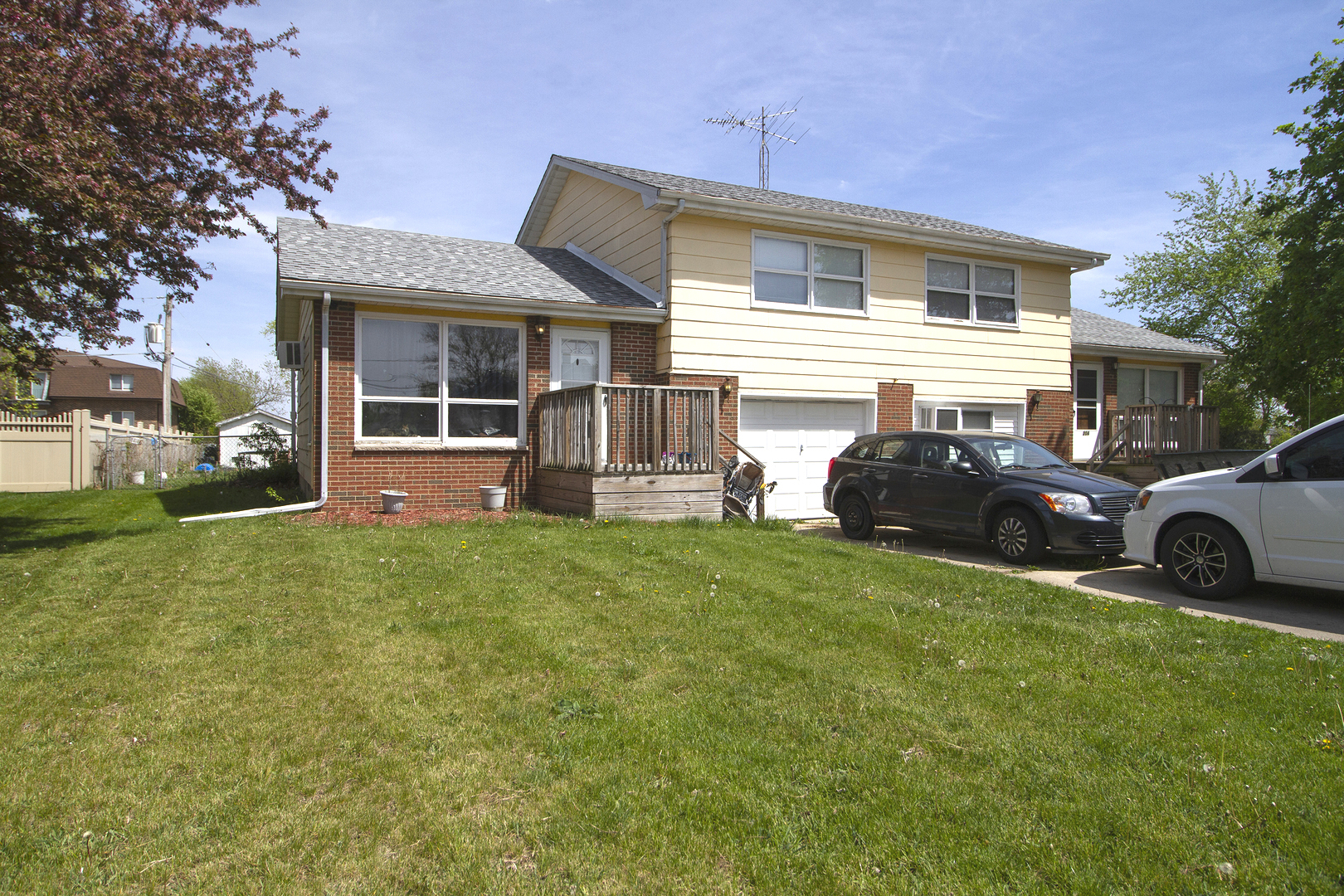 Property Photo: 204-214 Park Road IL 60941
