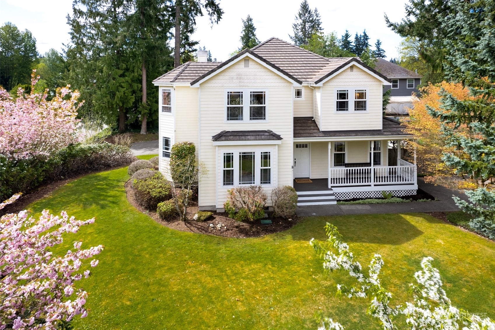 Property Photo:  14016 116th Avenue E  WA 98374 