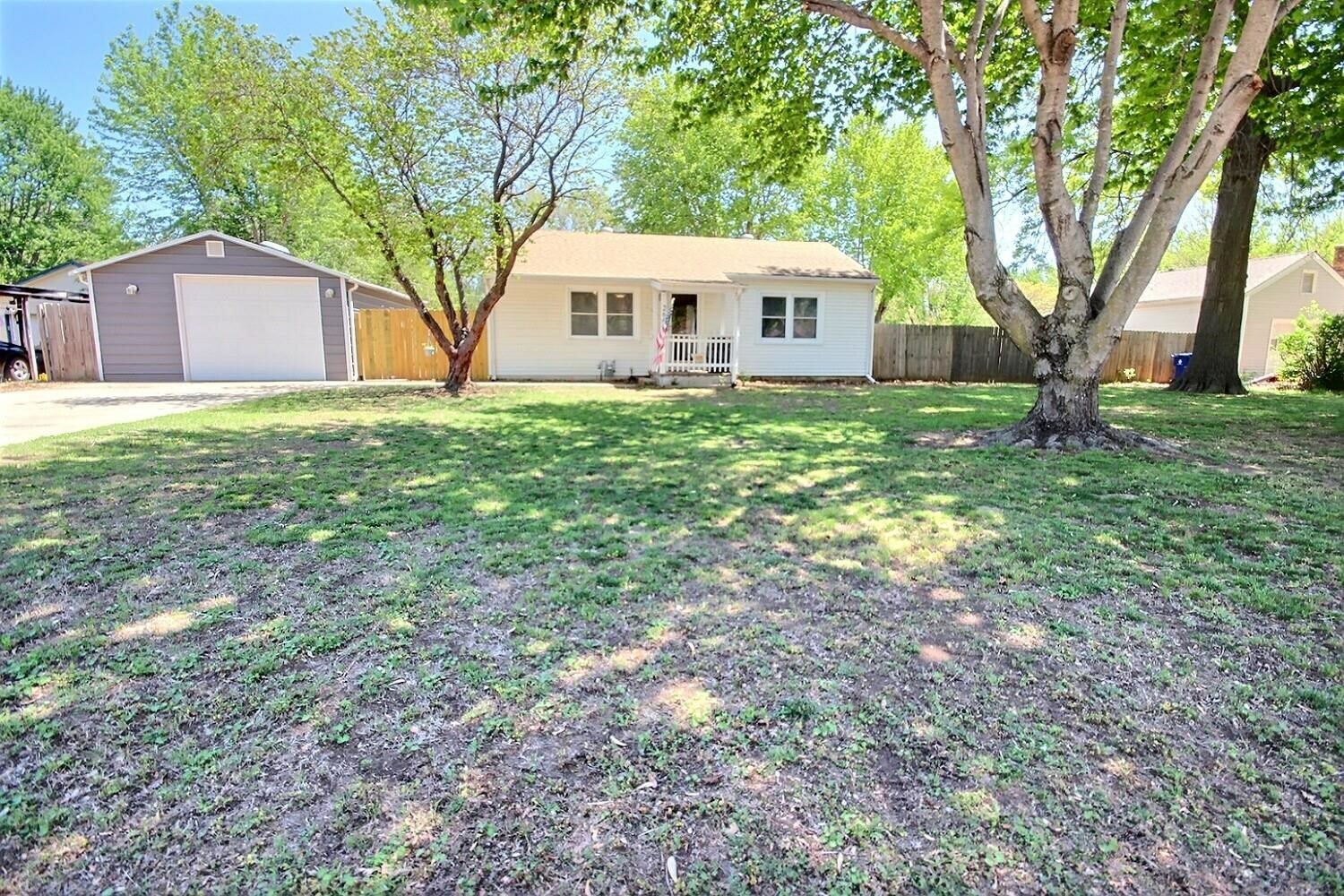 Property Photo: 266 Van Arsdale Ave KS 67060