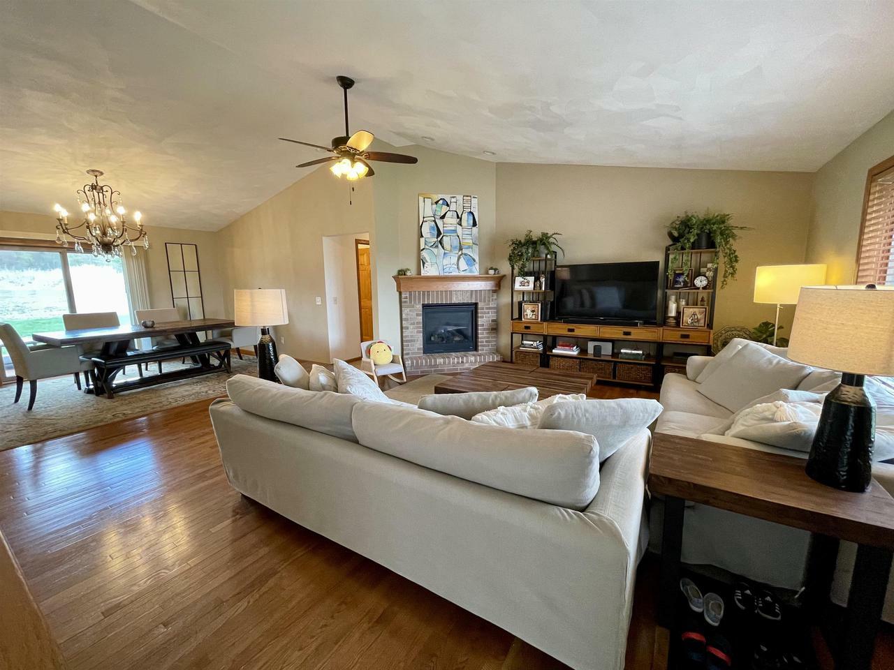 Property Photo: 4225 Sandhill Dr WI 53546