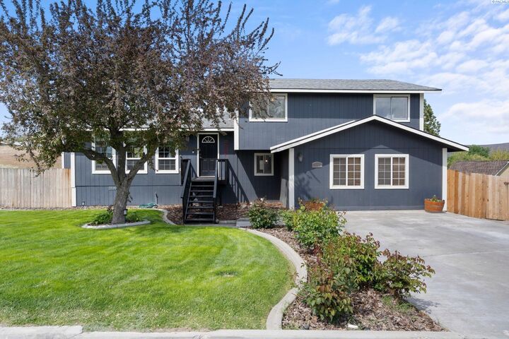 1000 Angeline Blvd  Benton City WA 99320 photo