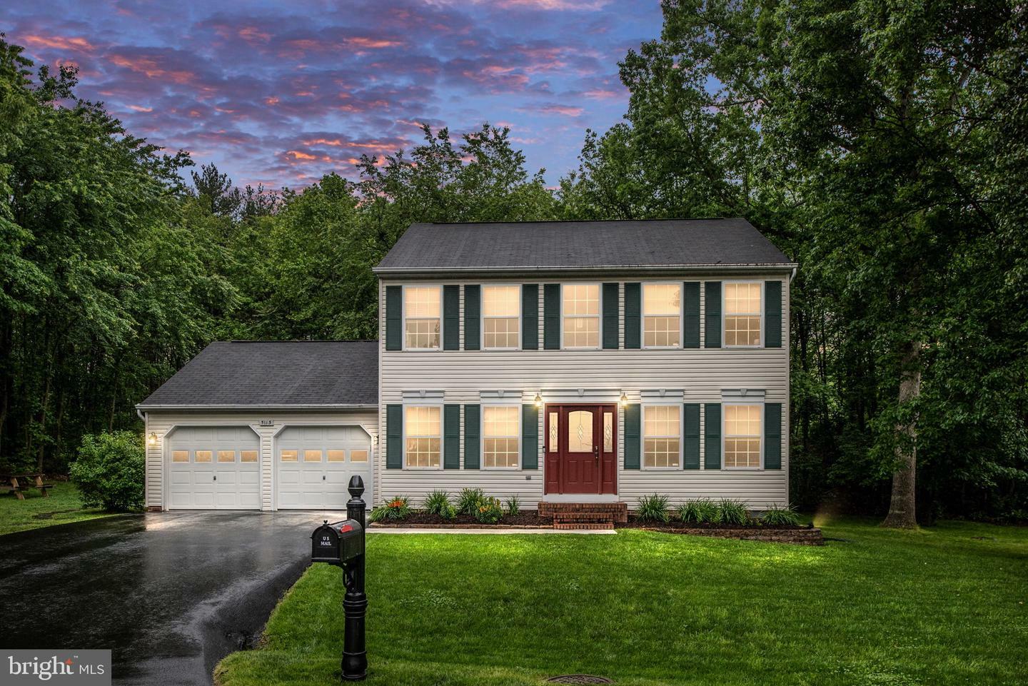 Property Photo:  5113 Queensbury Circle  VA 22408 