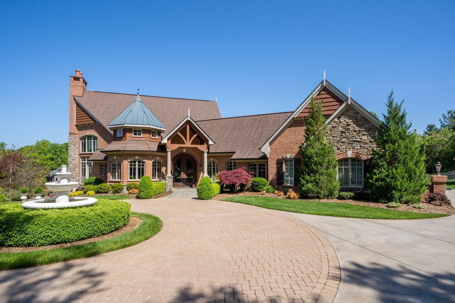 Property Photo: 6459 Werk Rd OH 45248