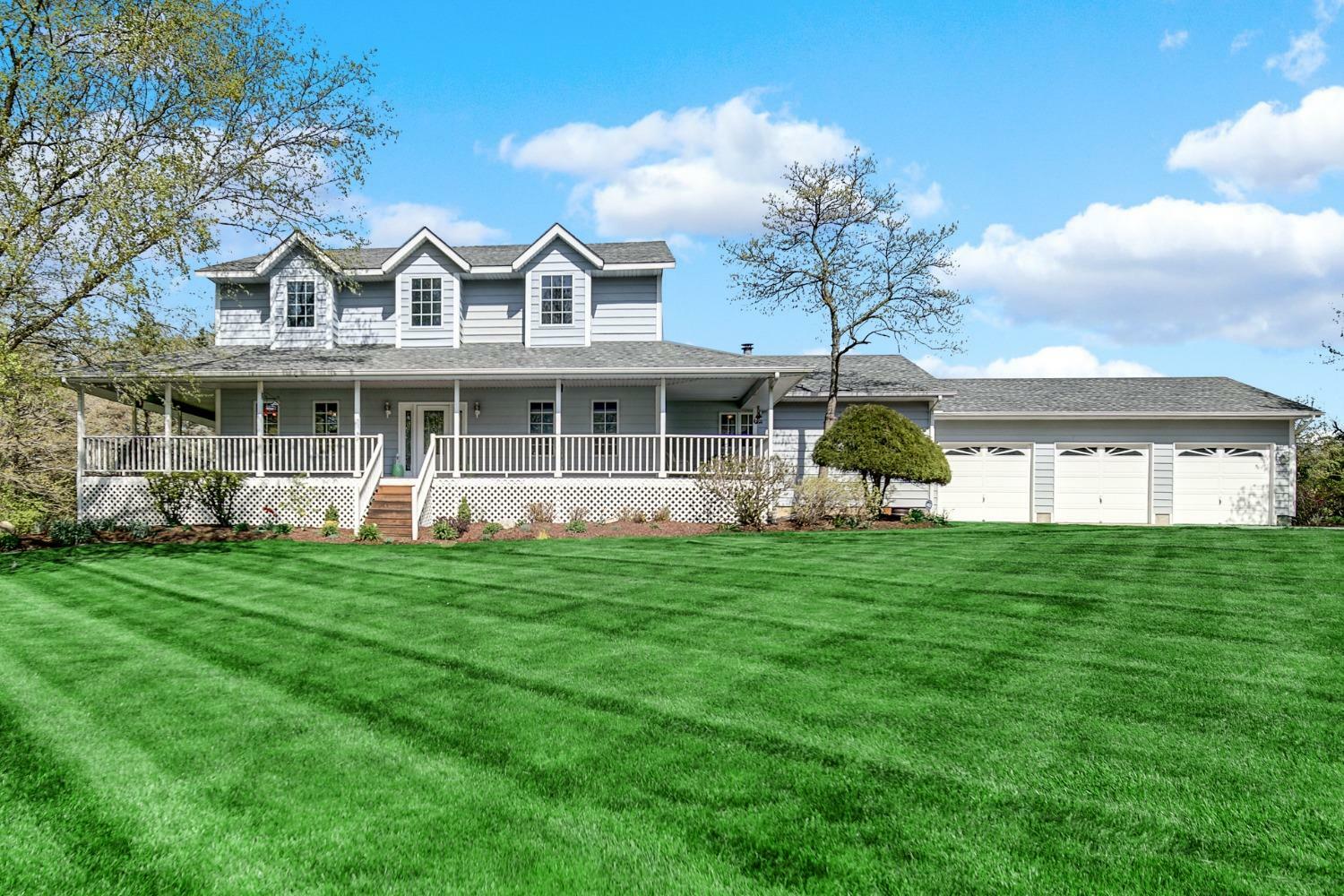 Property Photo: 3154 Thornhill Drive IN 46385
