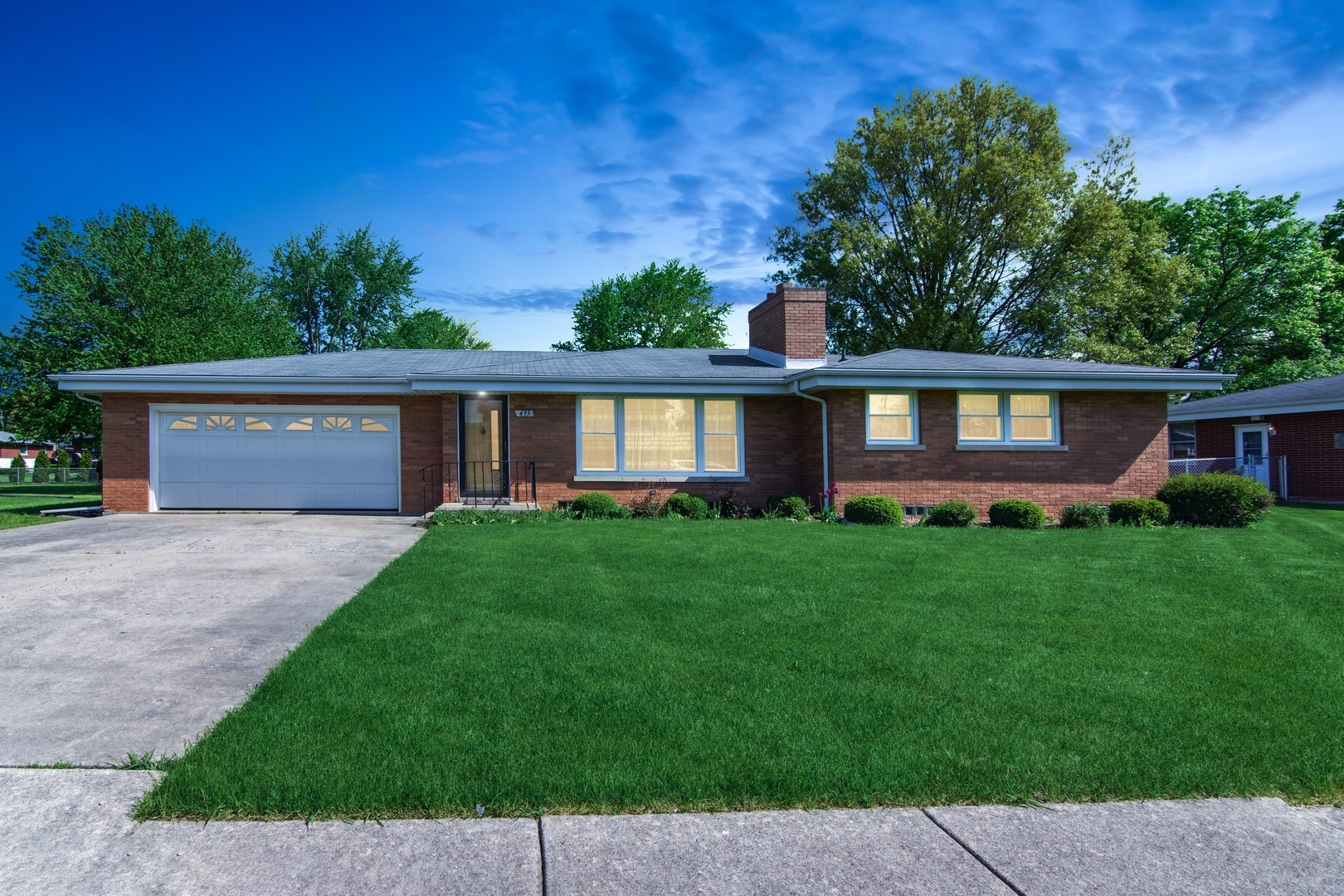 Property Photo:  433 Miller Street  IL 60401 