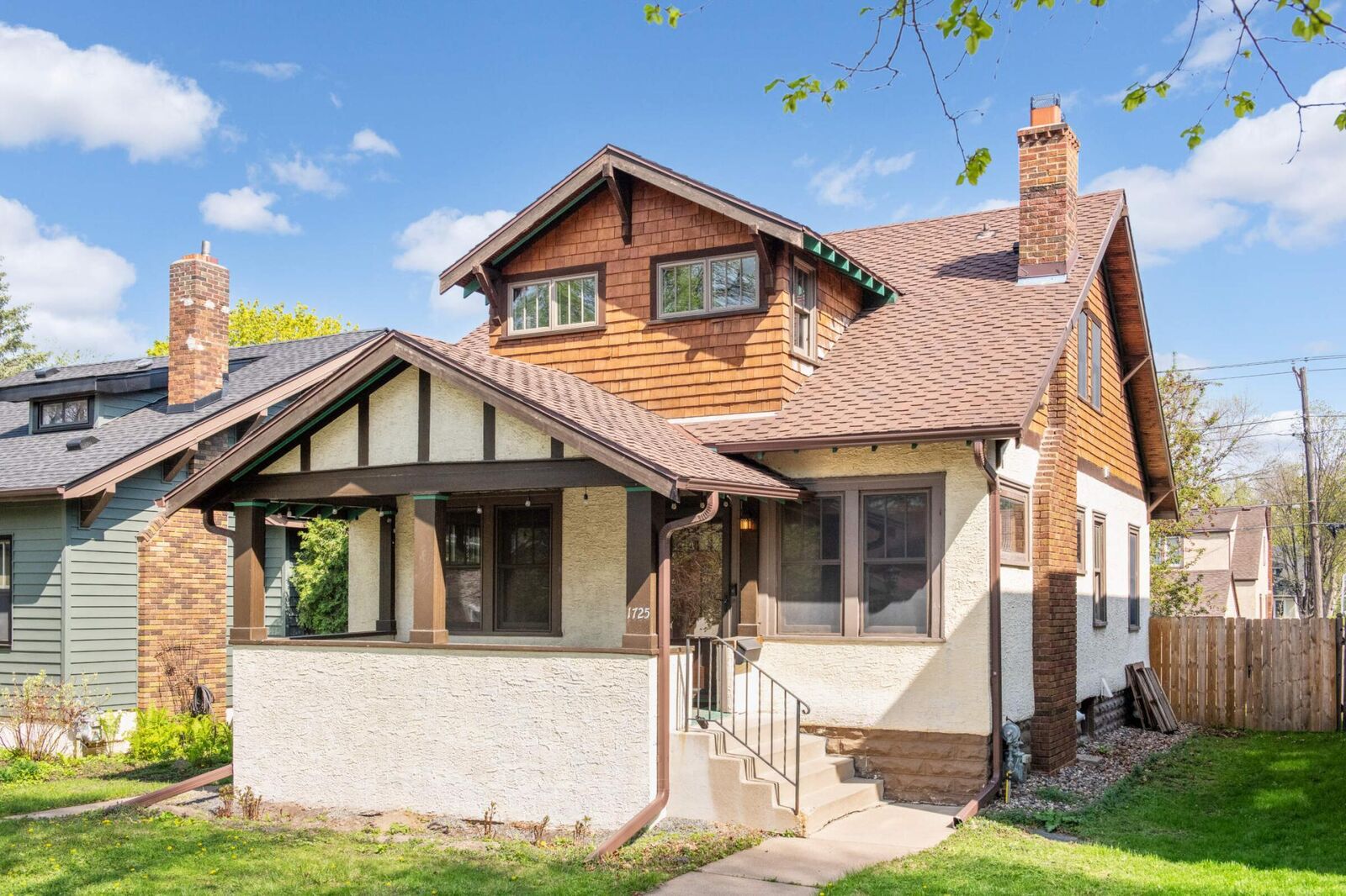 Property Photo:  1725 Stanford Avenue  MN 55105 