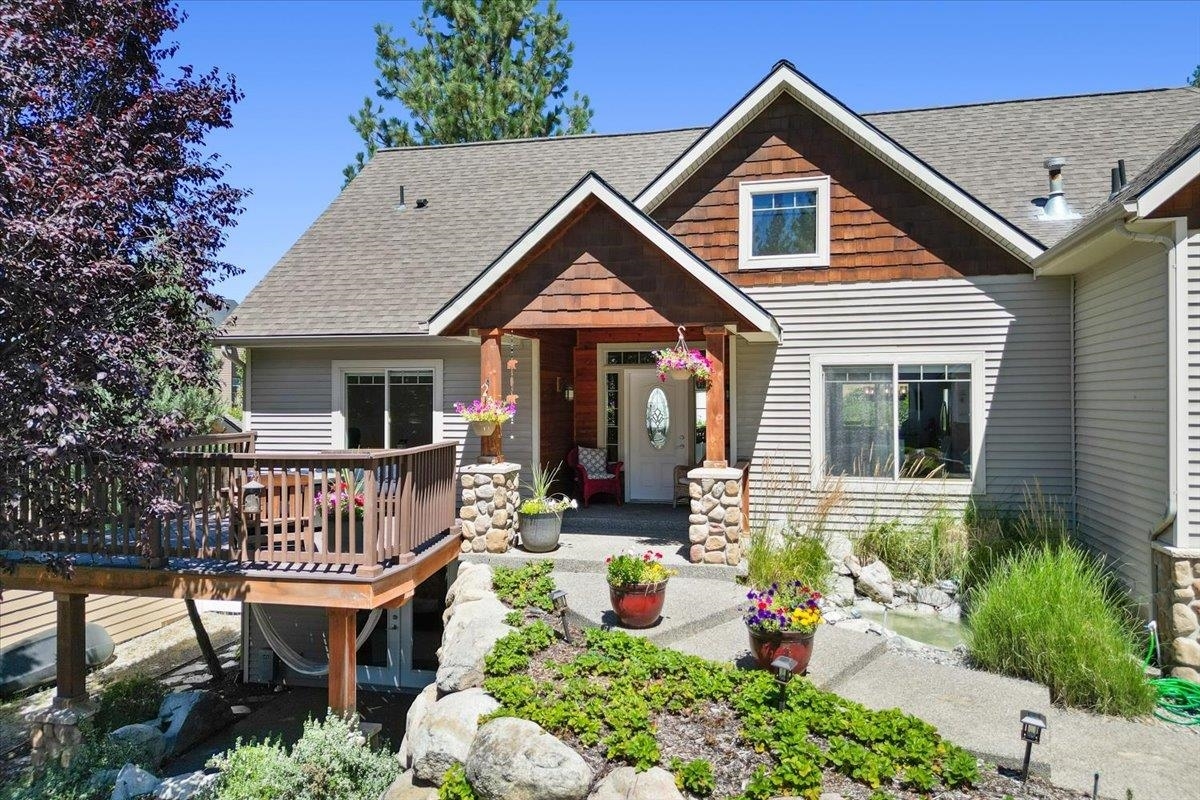 12515 E Aunnic Ln  Spokane WA 99206 photo