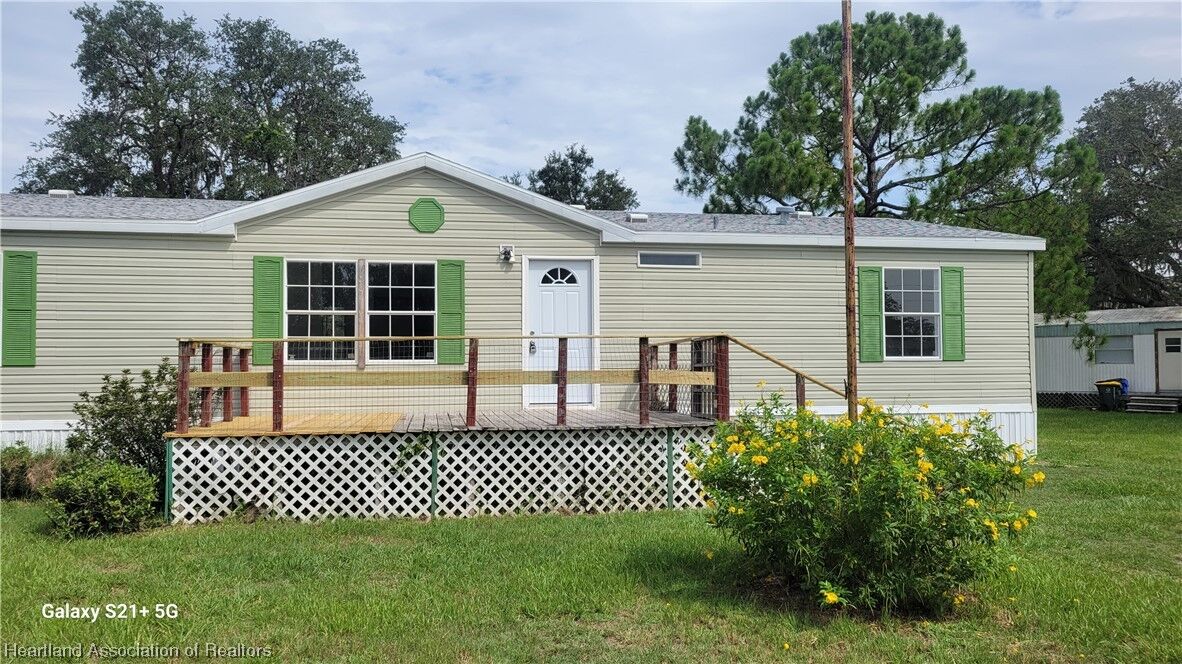 Property Photo:  3417 Howze Avenue  FL 33870 
