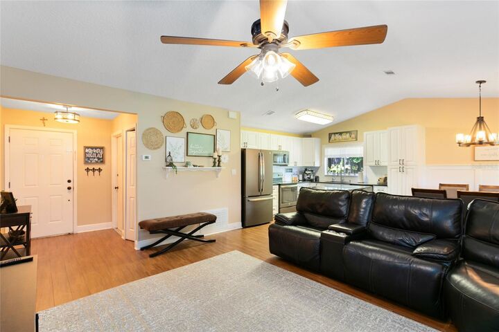 Property Photo: 2021 Adams Ridge Road FL 32703