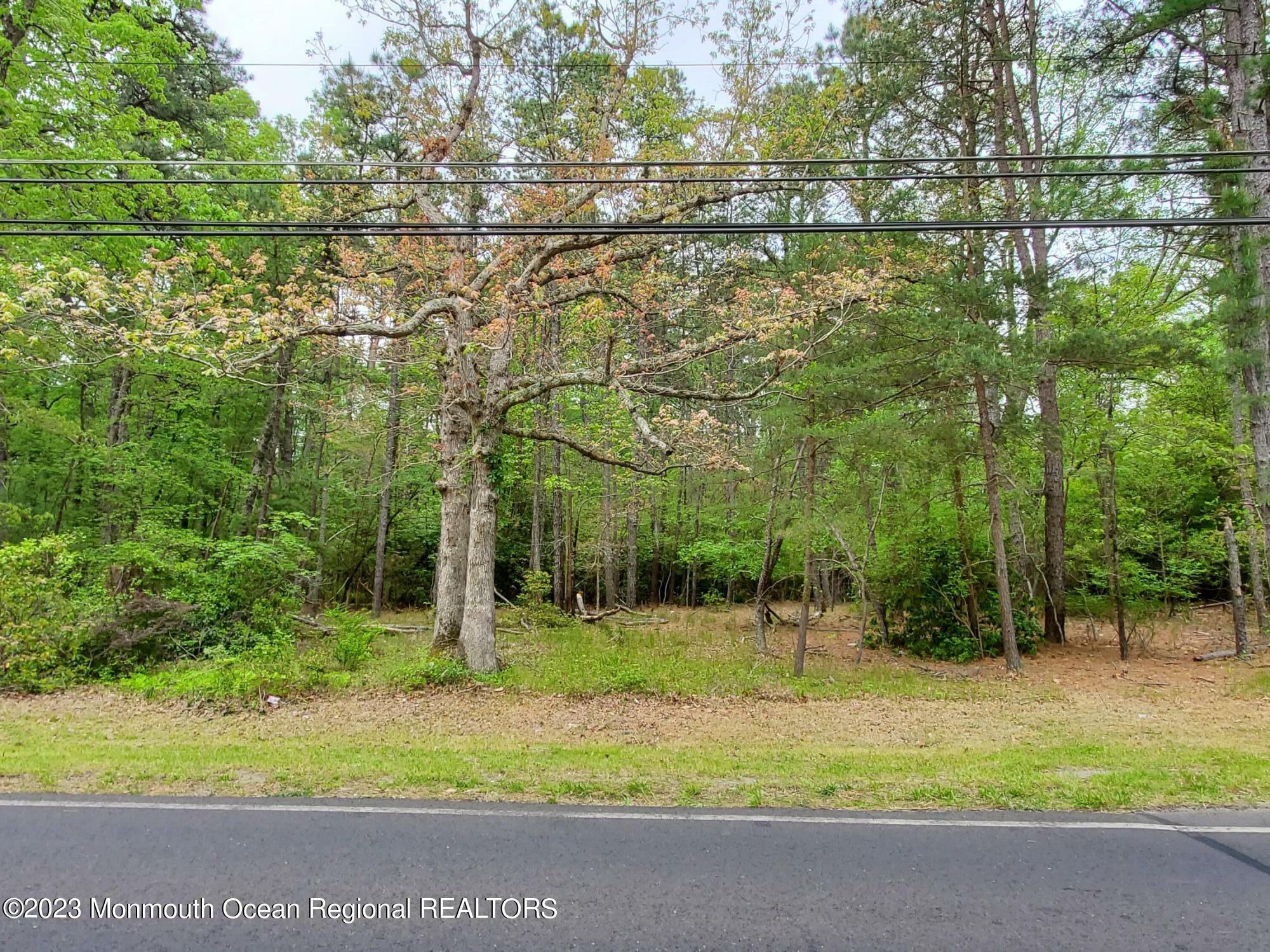 Property Photo:  1924 Hanover Boulevard  NJ 08015 
