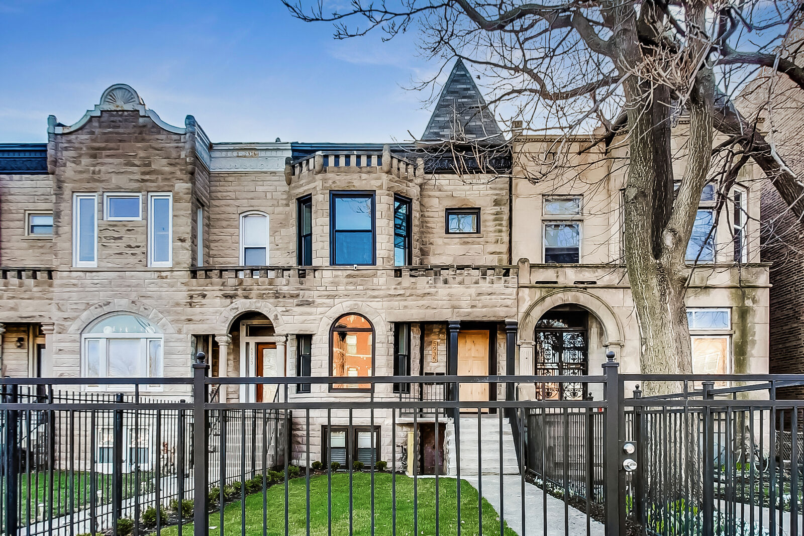 Property Photo:  5935 S Indiana Avenue 1  IL 60637 