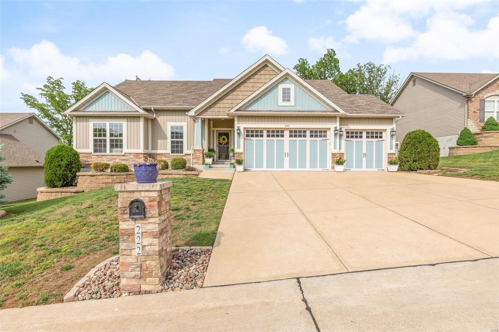 Property Photo: 222 Sutherland Falls Court MO 63028
