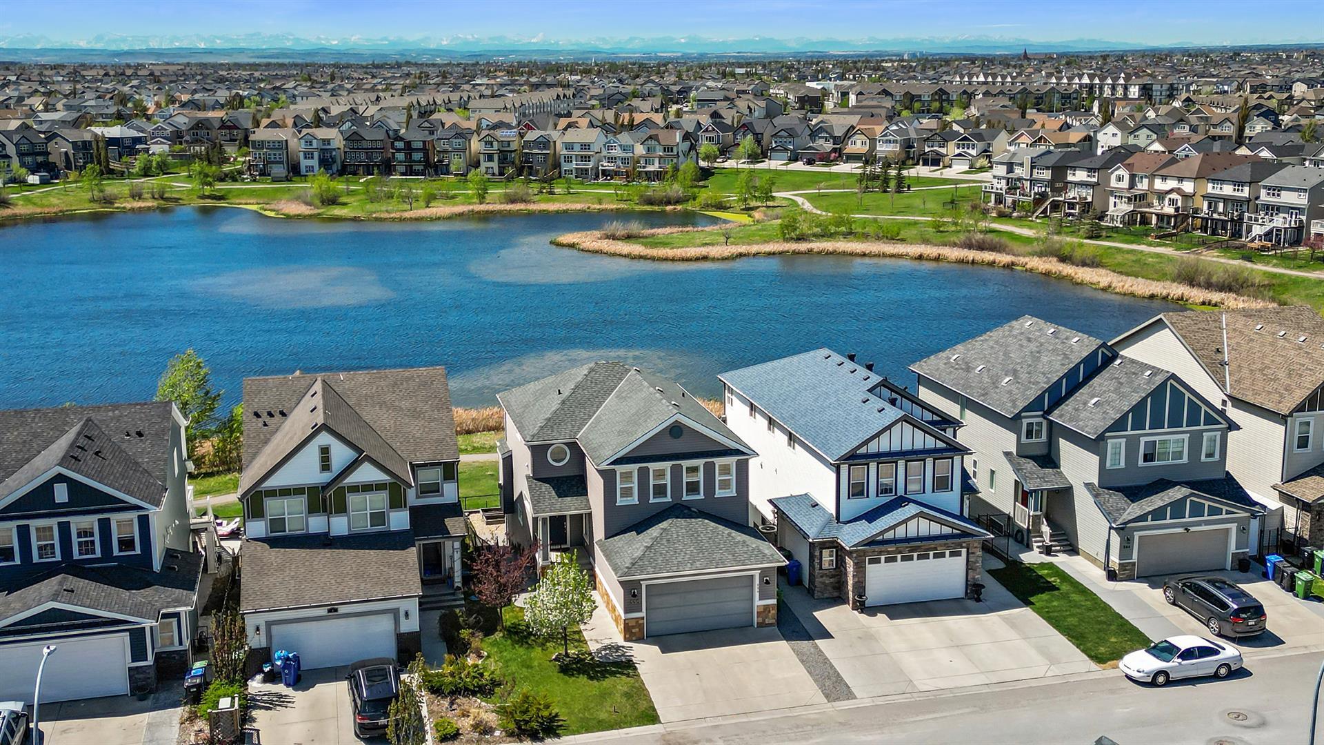 Property Photo:  336 Copperpond Circle SE  AB T2Z 0W4 