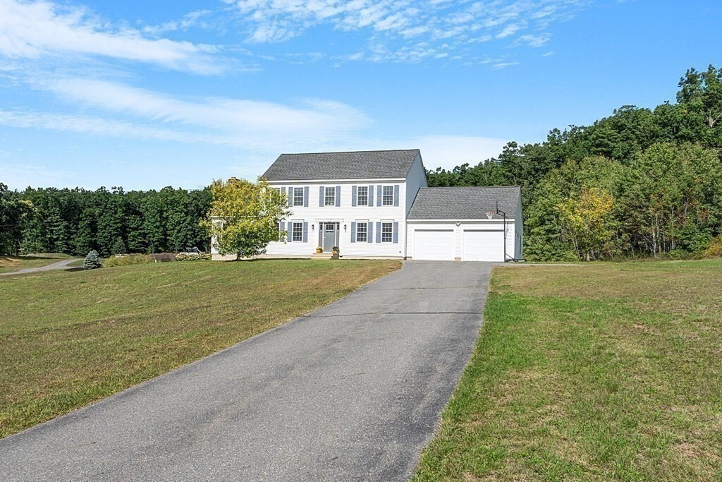 Property Photo:  8 Robbs Ter  MA 01462 
