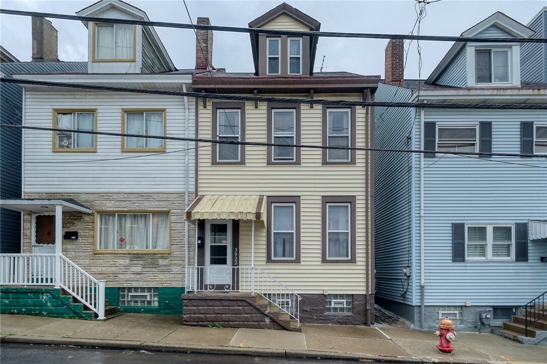 Property Photo:  3922 Mintwood St  PA 15224 