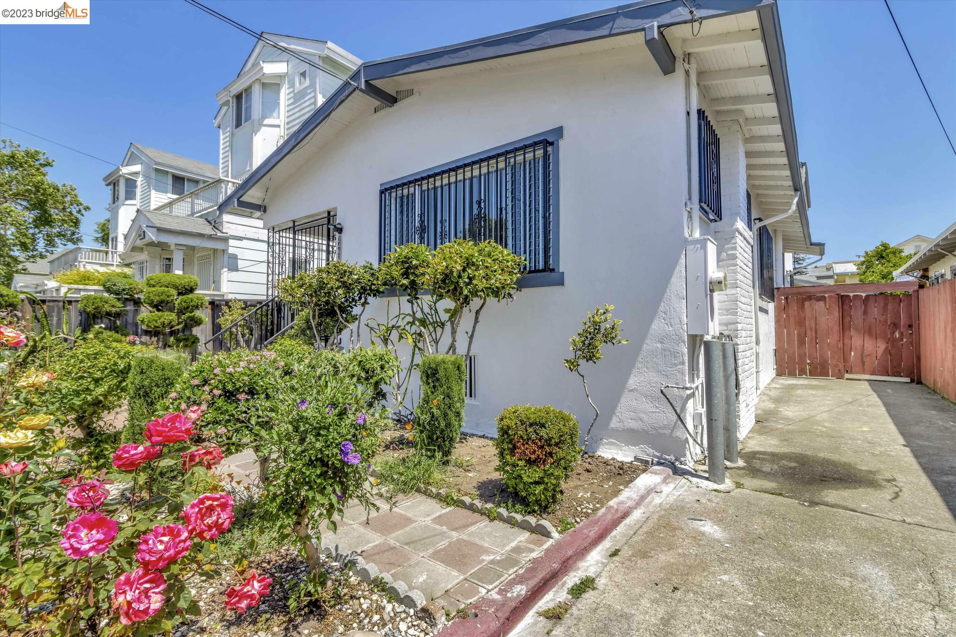 Property Photo: 2460 26th Ave CA 94601