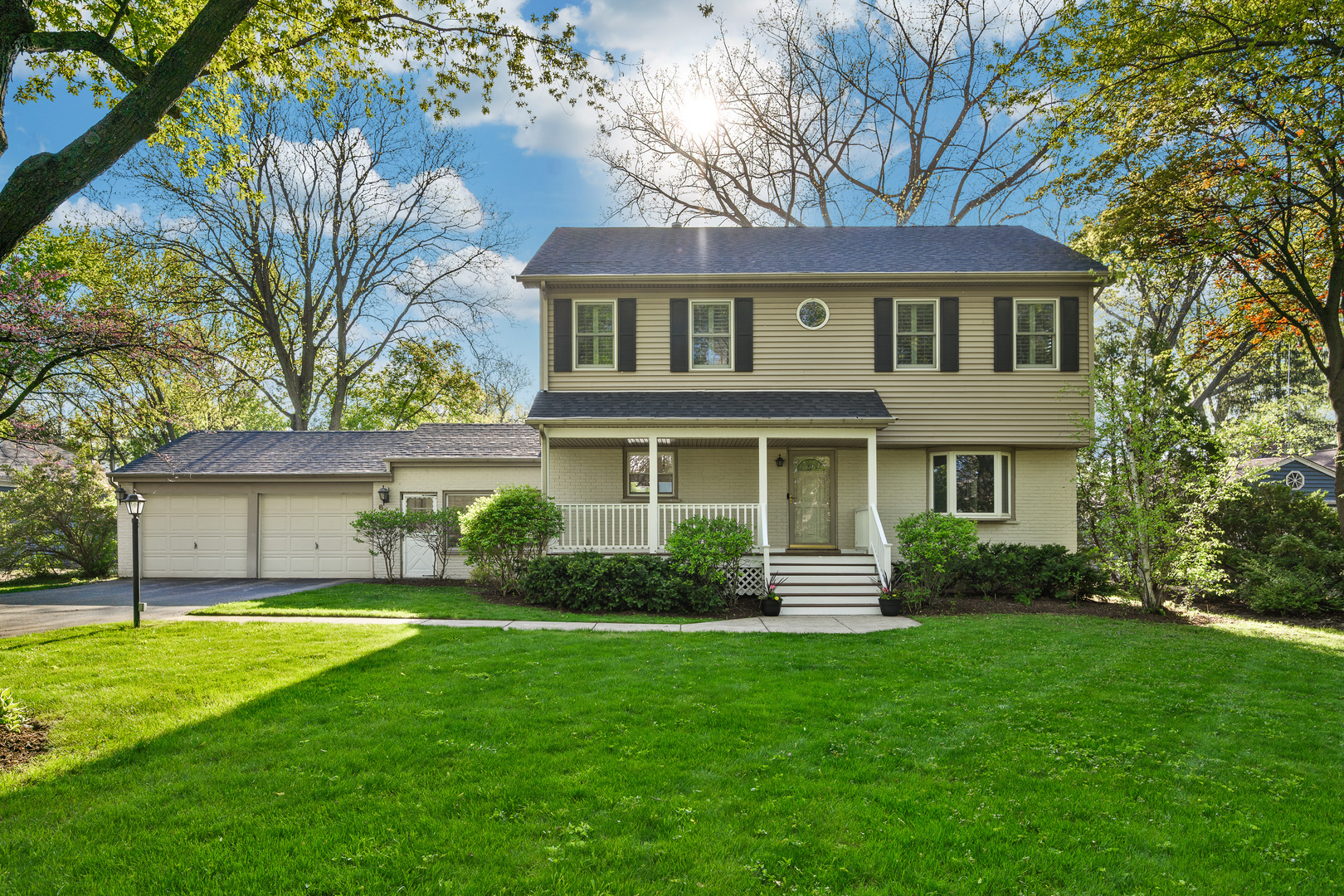 Property Photo: 610 Earl Drive IL 60093