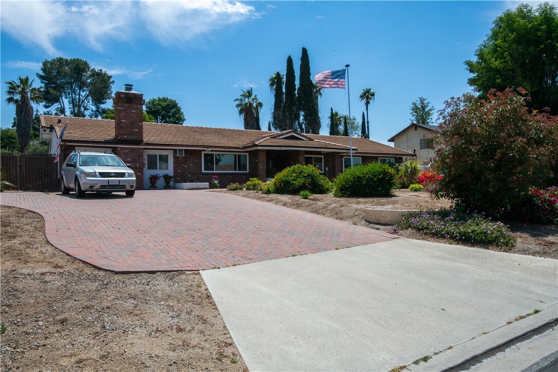 Property Photo:  16273 Rancho Escondido Drive  CA 92506 