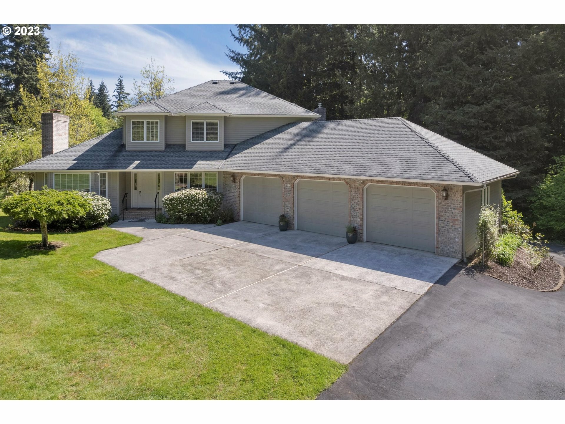 Property Photo: 75442 Fern Hill OR 97048