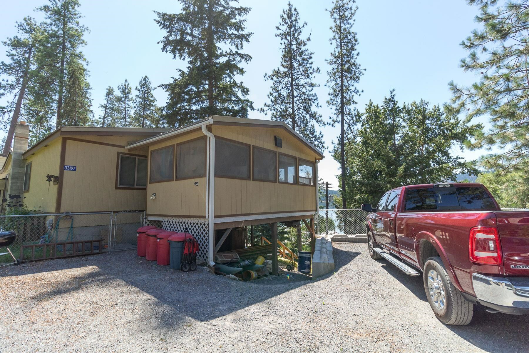 Property Photo: 33197 NW Van Dissel Rd WA 99181