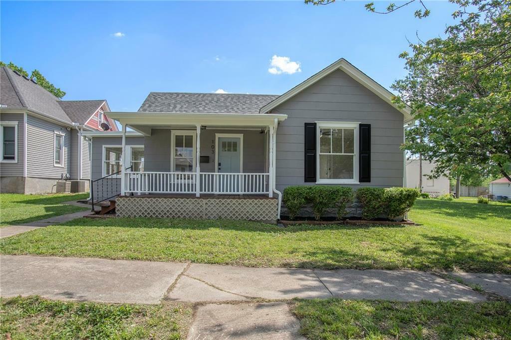 Property Photo:  103 W Shawnee Street  KS 66071 