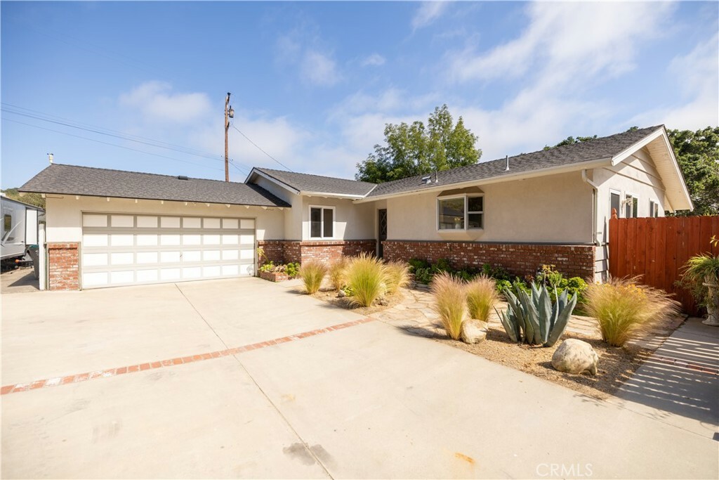 Property Photo:  1150 Antler Drive  CA 93420 