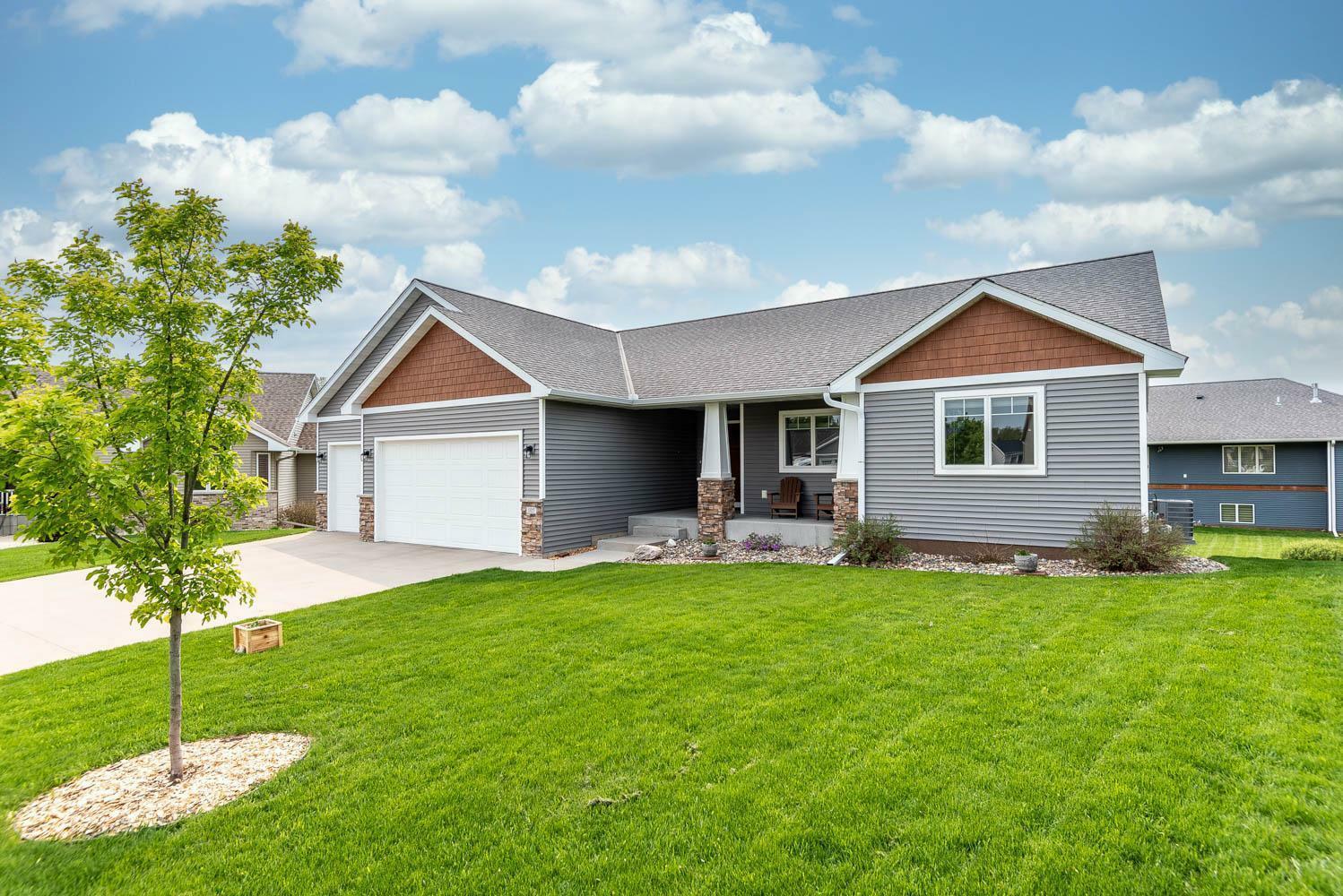 Property Photo: 105 Sparrowhawk Circle MN 56024