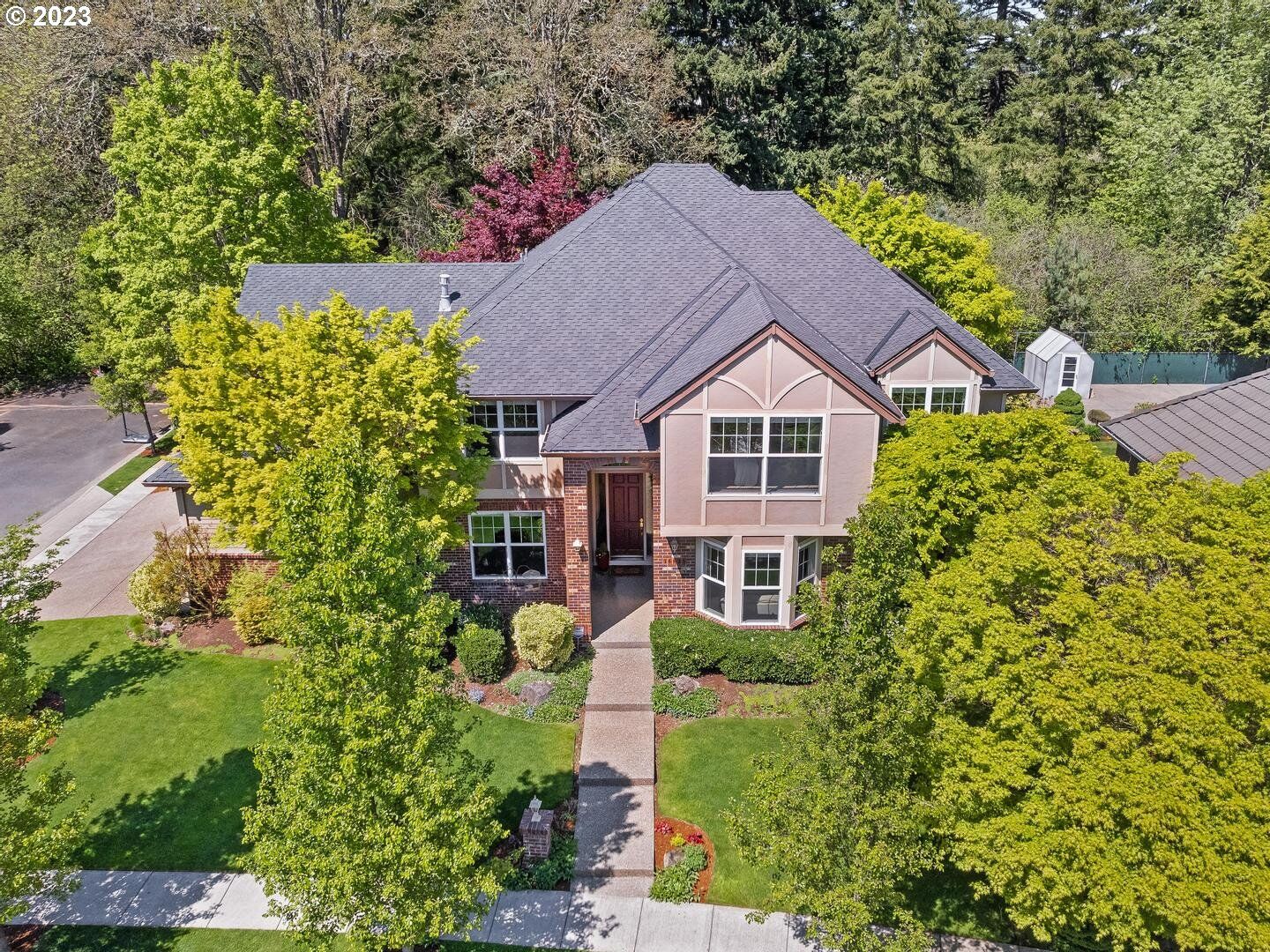 Property Photo:  16625 NW Mission Oaks Dr  OR 97006