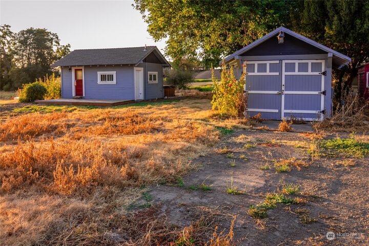 Property Photo:  116 Mission Road  WA 99362 
