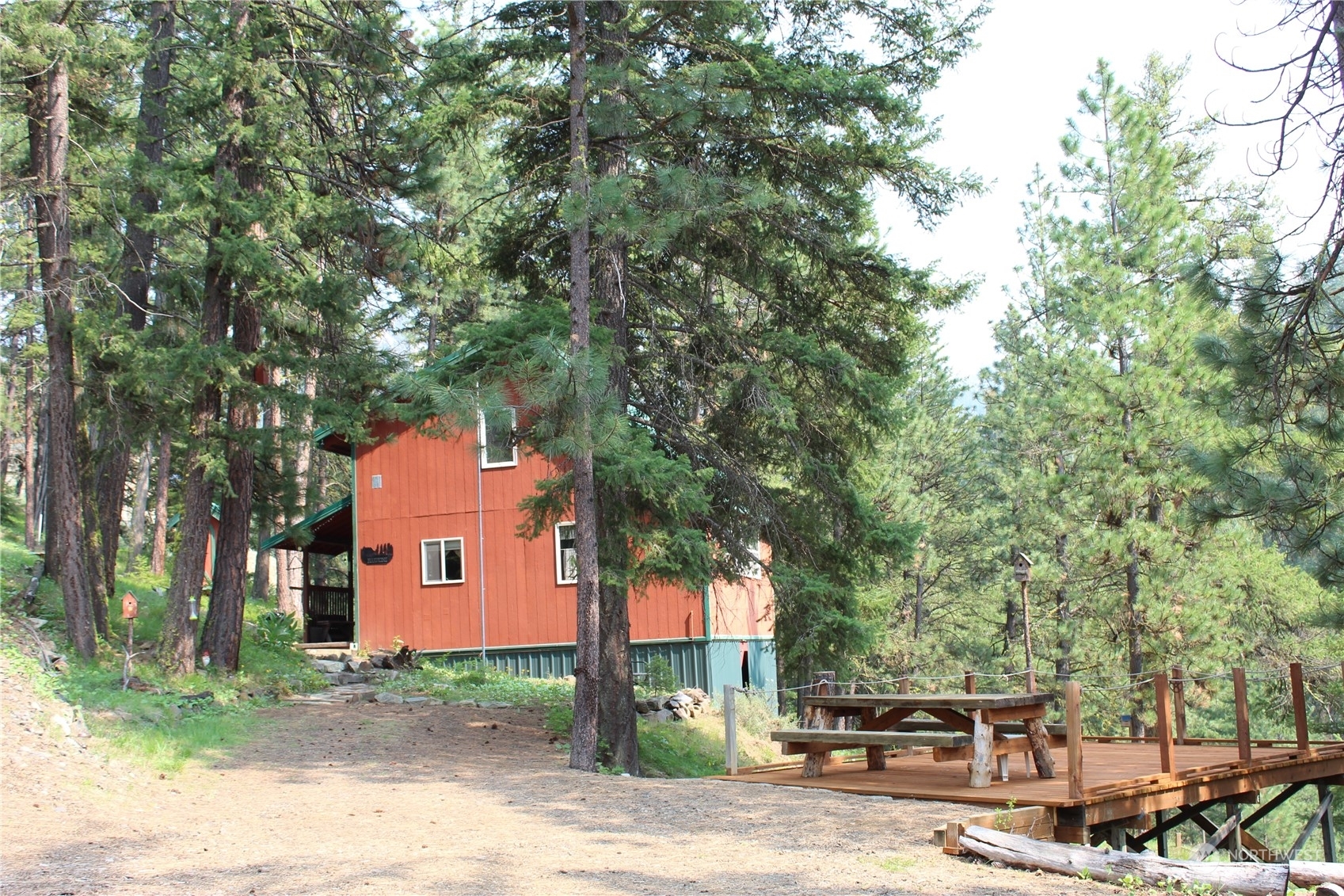 Property Photo:  220 Harkness Road  WA 98922 