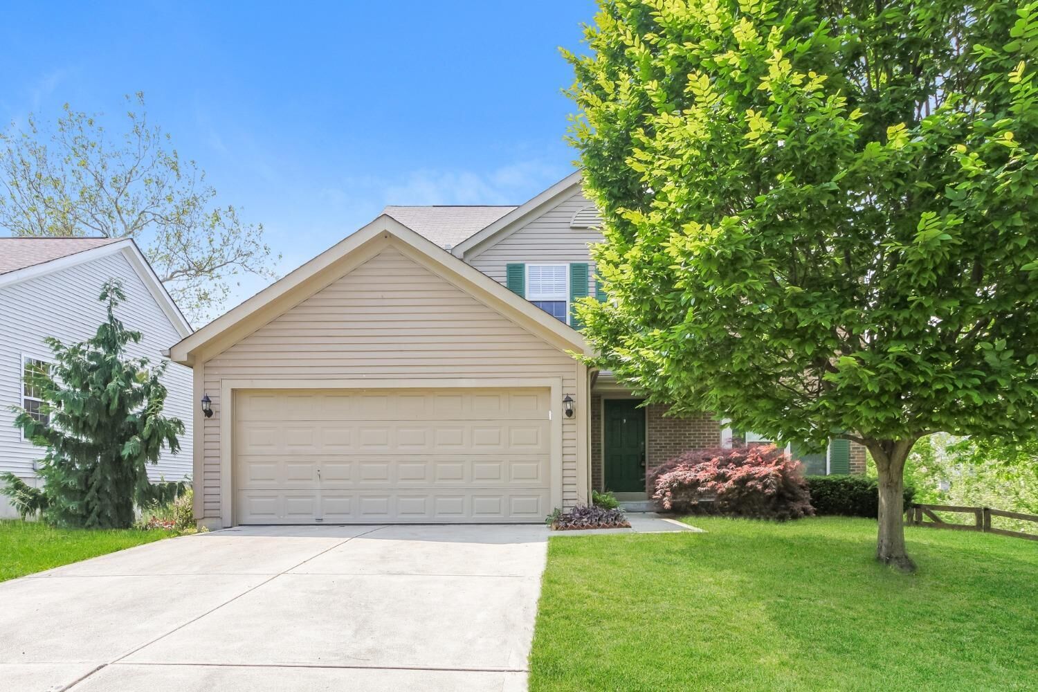 Property Photo: 12067 Brookway Dr OH 45240