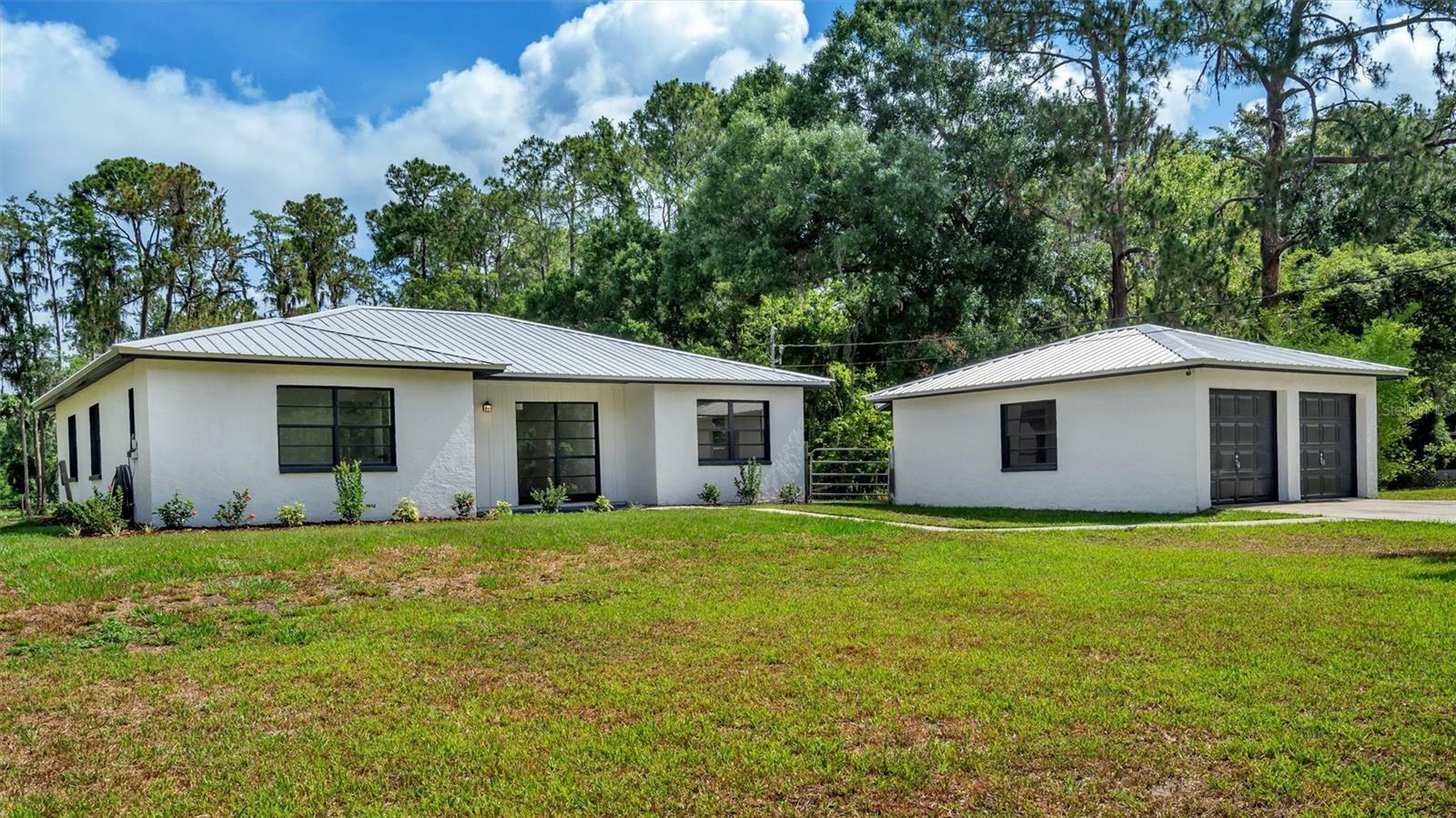 Property Photo:  131 Fulton Green Road  FL 33809 