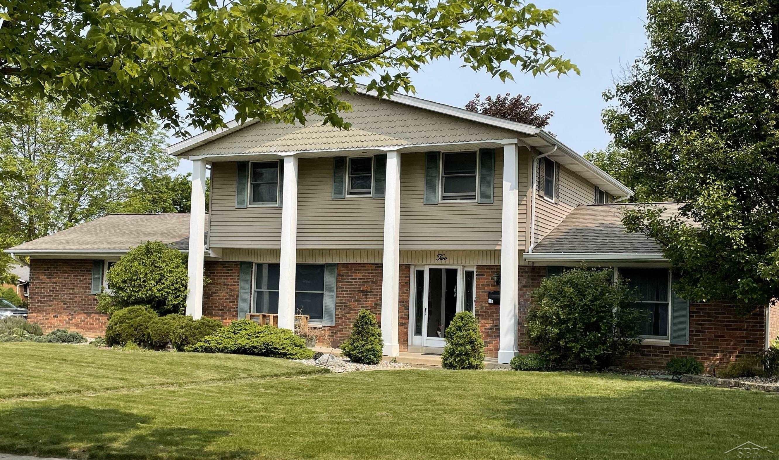 Property Photo:  2 Craemer Ct  MI 48734 