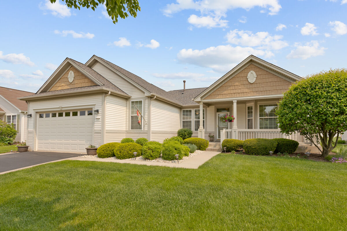 Property Photo:  12857 Summerview Drive  IL 60142 