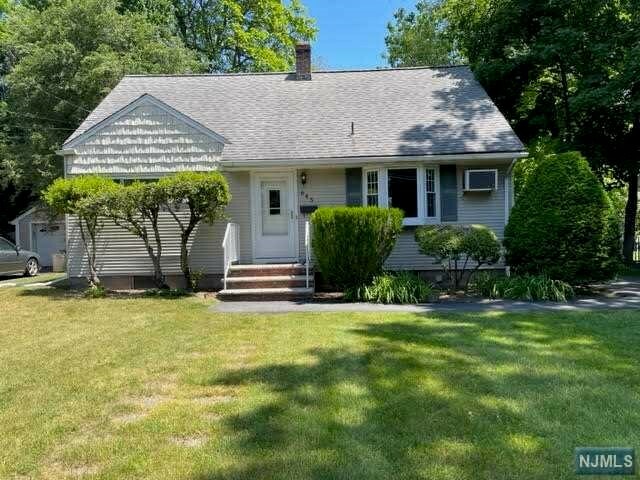 Property Photo:  645 Arcadia Road  NJ 07450 