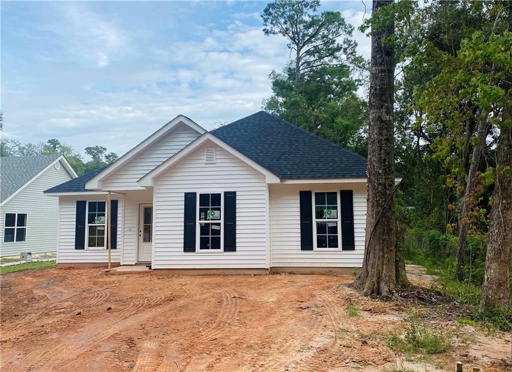 Property Photo: 213 Hazelwood Street LA 70460