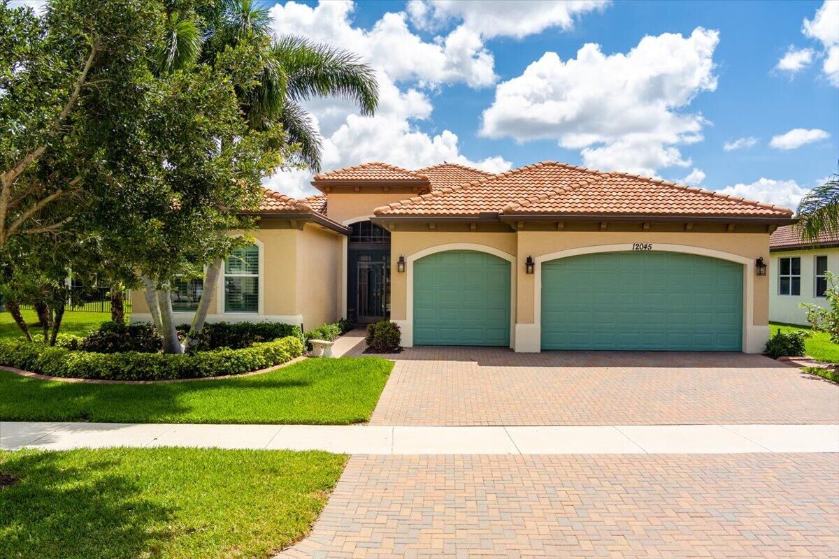 Property Photo: 12045 SW Bennington Circle FL 34987