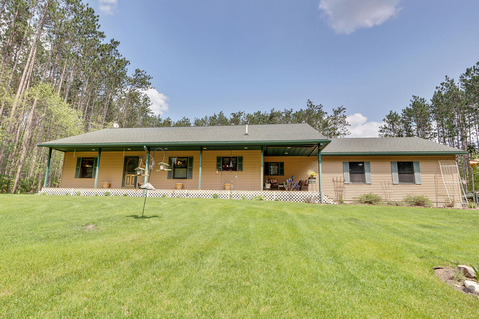 Property Photo: 319 Pinecrest MI 49735